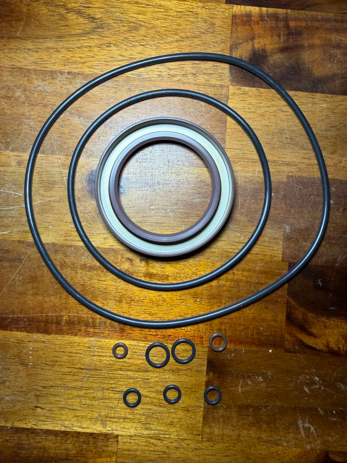 Oilgear PVWJ130-A1-UV-RDFY-P1-NN Viton pump seal kit with O-rings and shaft seal, RestoPower